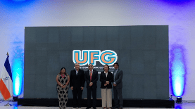 Presentación. Ing. Mario Antonio Ruiz (centro), junto a autoridades UFG y representantes de ASU, presentan la alianza que ofrecerá doble titulación en carreras innovadoras. LPG/Cortesía.