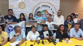 La Mesa Nacional Frente a la Minería Metálica durante la conferencia de prensa. Foto: Cortesía